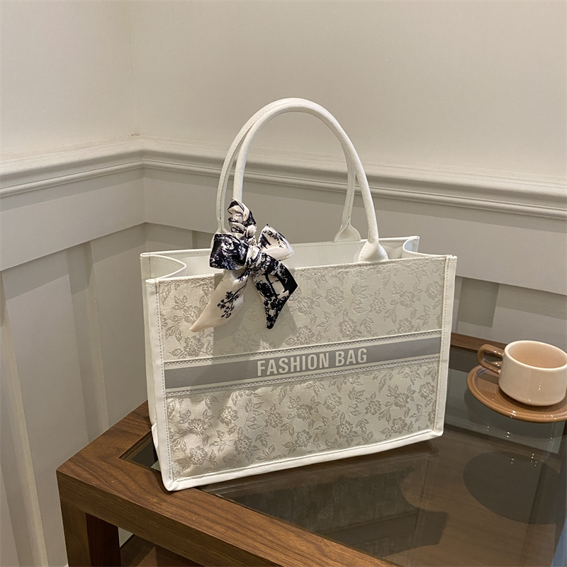 Luxuriöse Elegante Damen-Trage – Women Bags On Sale Bewertung und Preis