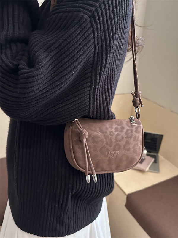 Trendige, matte Umhängetasche, – Women'S Young Bags Bewertung und Preis